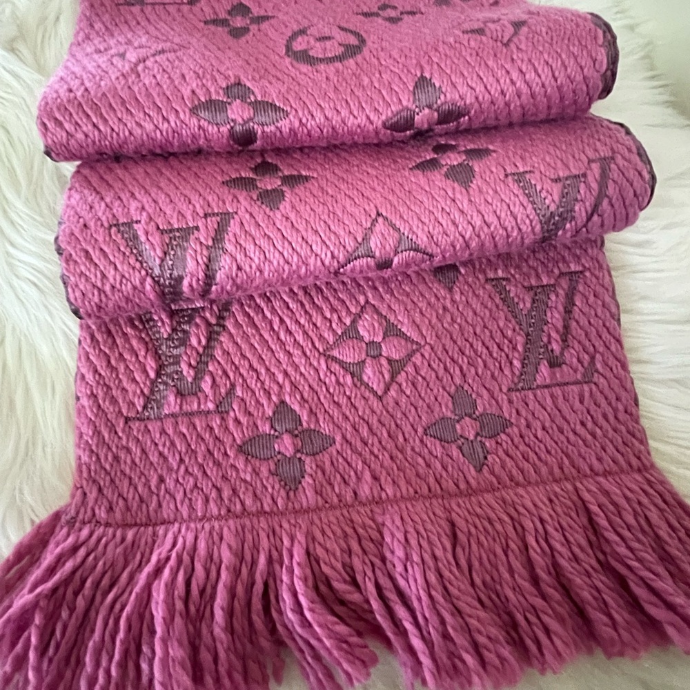 Louis Vuitton Echarpe Stole Scarf/Muffler. - Picture 11 of 11